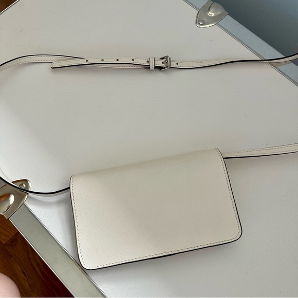 Henri Bendel Crossbody Wallet - Picture 11 of 15